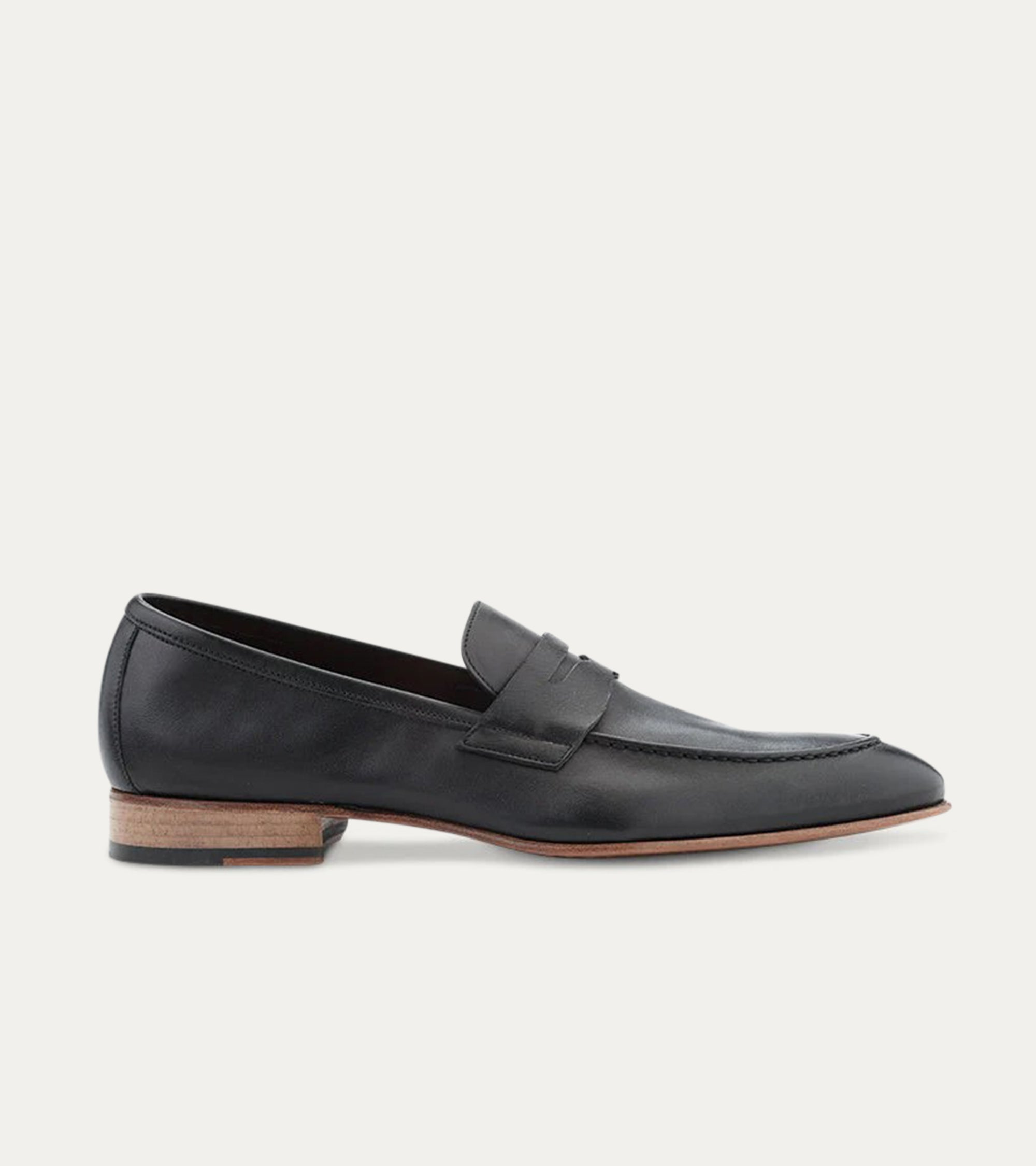 Stan Loafer in Black Leather